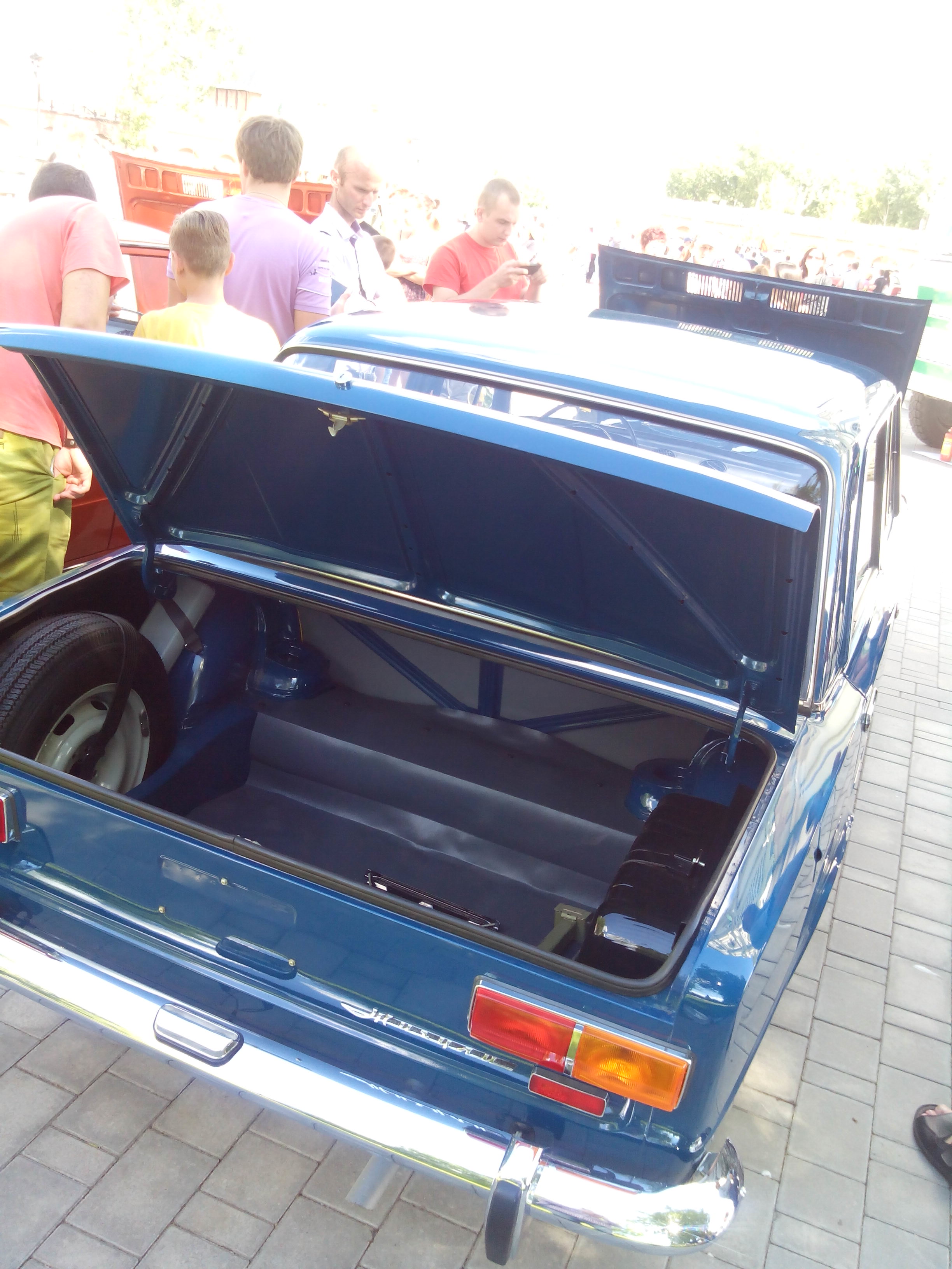 IMG-1434111344596-V.jpg