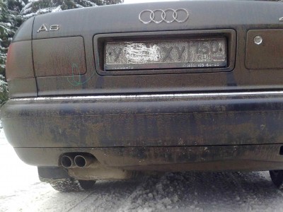 Нижняя юбка по центру ушла вперёд на полтора снтима.