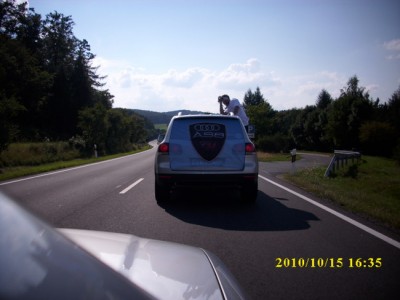 мы правда Ильюхин УАЗик украсили самыми большими AUDI-кольцами, но то что это Q7 нам никто не поверил.