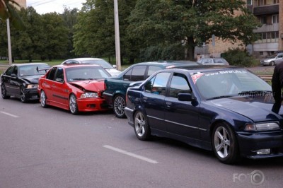 bmw_05.jpg