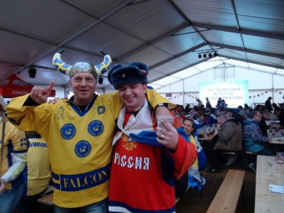 Шведы, очень дружелюбные люди