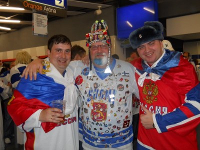 Суоми все разные, костюмы у них конечно отпадные