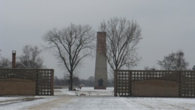 все что осталось от кучи бараков