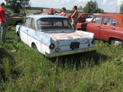 пластиковая самоделка на платформе Москвича 408