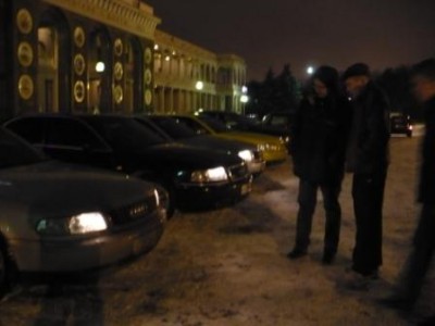 вот и мне определили подушку переднюю, я поменял а вибрация в драйве все равно осталась! :(