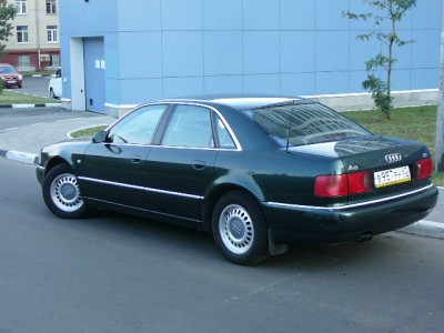 Без люка, телевизора, парктроника, круиза.