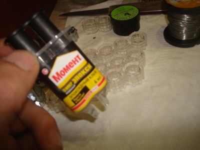 клей используем вот такой...