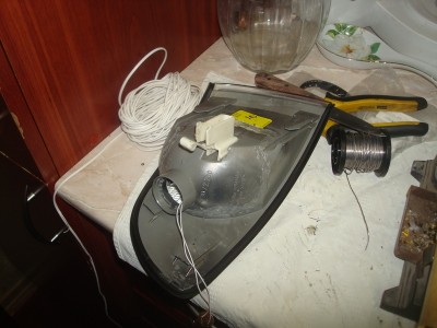 швы запаять надо плотно, чтобы не было попадания влаги и пыли в нашу &quot;красоту&quot;