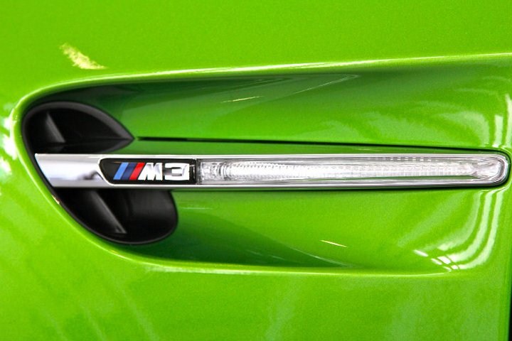 BMW-Individual-M3-E92-Java-Gruen-06.jpg