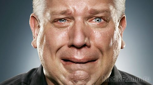 1298901242_glenn-beck_cryingc.jpg