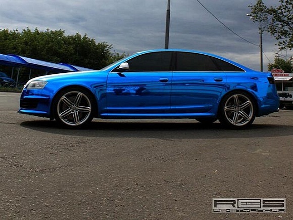 Audi-RS6-Blue-Chrome-Wrap-side-view.jpg