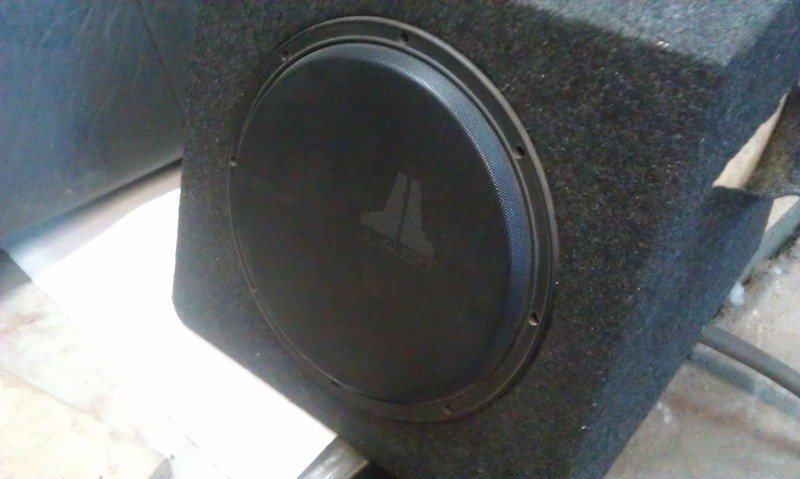 Привез в гараж