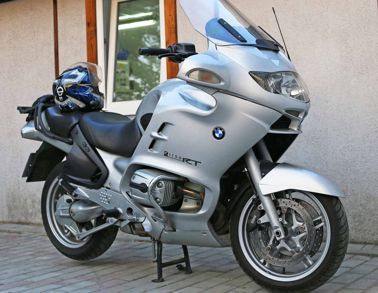 bmw.jpg