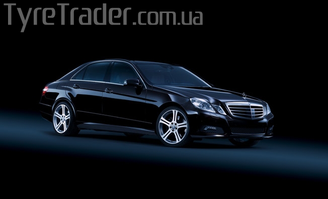 mercedes_e_Rondell_DB_0048_E_Klasse_sa_st.jpg.thumb_gallery_infogallery_info_652x397_baba1cb1897496bdf5648b45cee0d08c.jpg