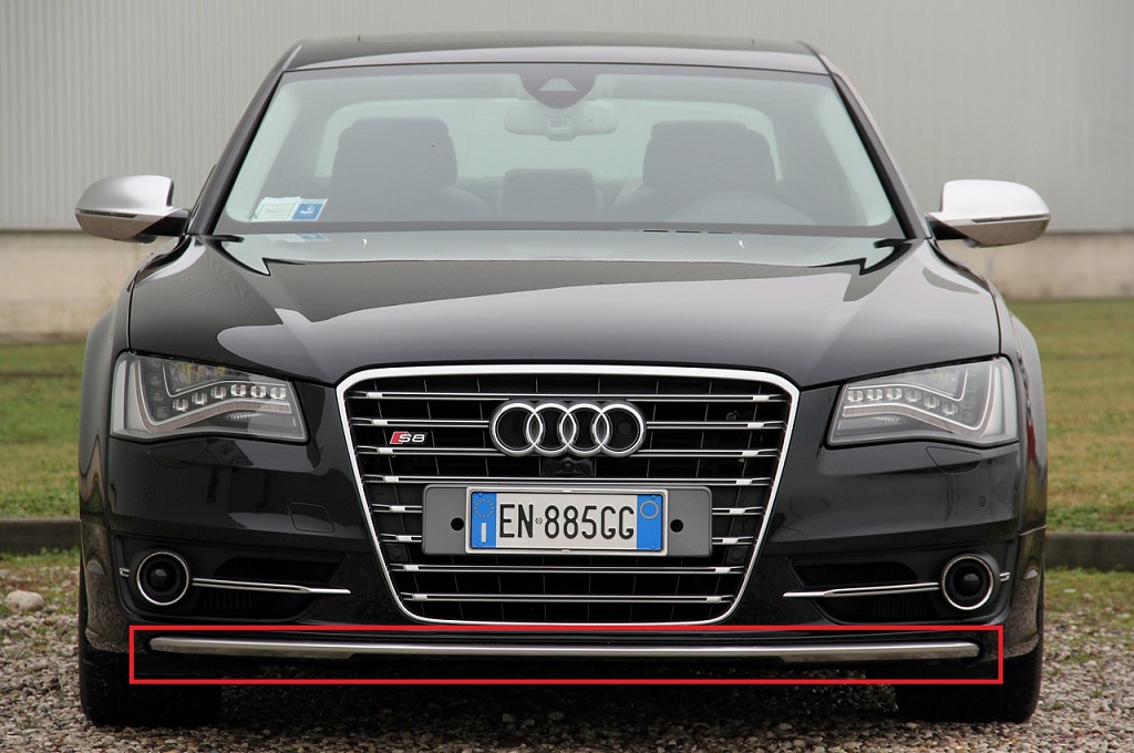 Audi-S8-2013-07.jpg