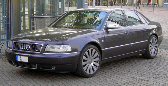 audi_a8_1041067883.jpg