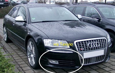 800px-Audi_S8_front_20080303.jpg