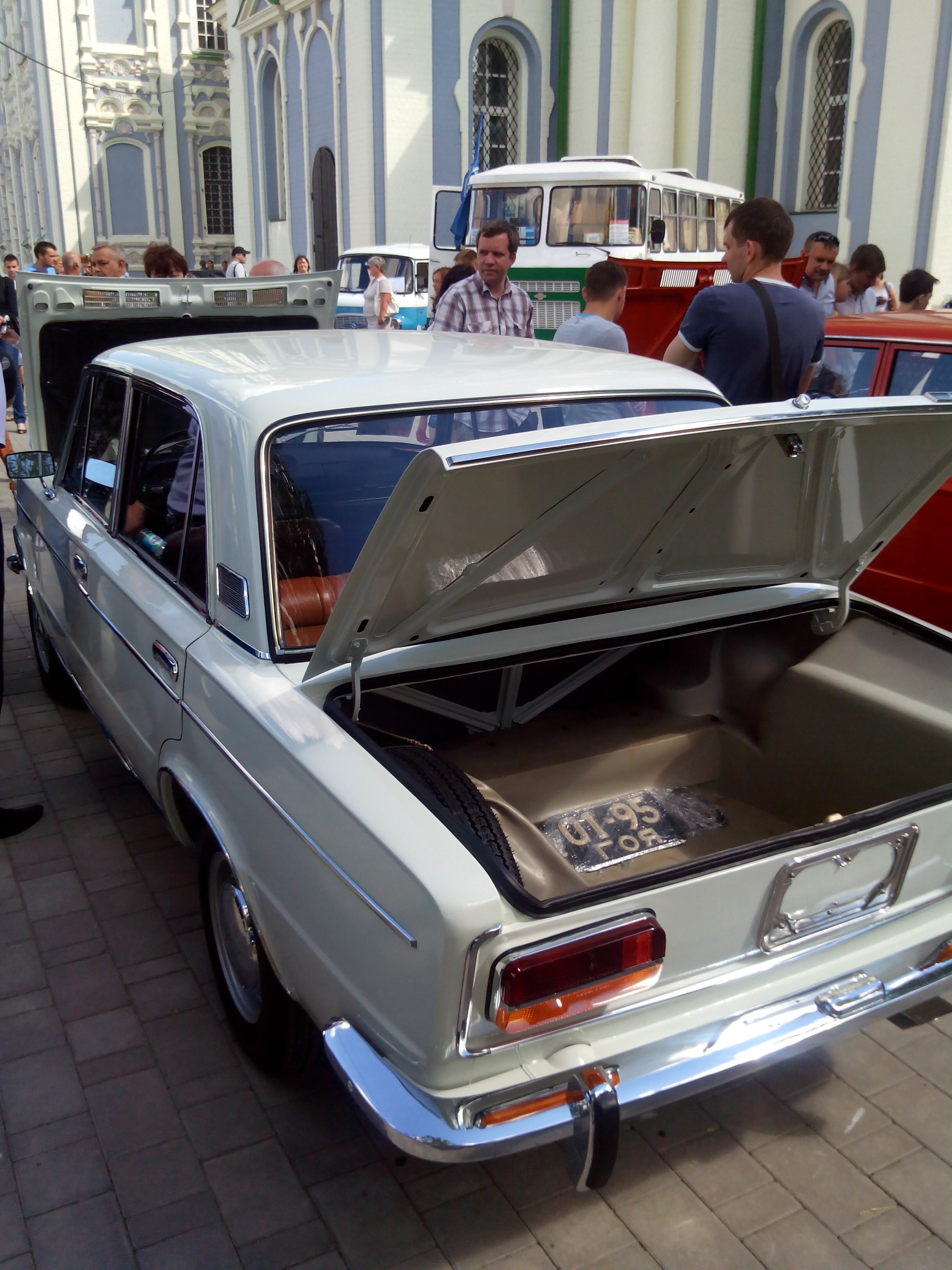 IMG-1434111535562-V.jpg