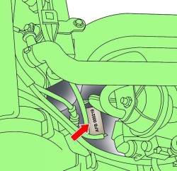 На рестайловых бензиновых двигателях V8–5V номер двигателя выбит на правой (по ходу) внутренней стороне блока цилиндров: