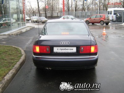 AudiA8_03.jpg
