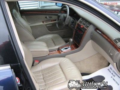AudiA8_06.jpg